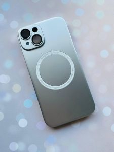 Ультратонкий чохол MagSafe на iPhone 14 із додатковим захистом камер :: Срібний