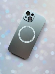 Ультратонкий чохол MagSafe на iPhone 13 із додатковим захистом камер :: Срібний