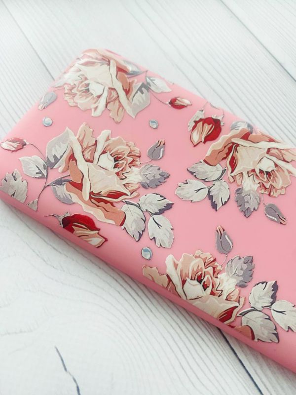 Матовий рожевий чохол на Apple iPhone XR :: Фон Троянди (принт 273)