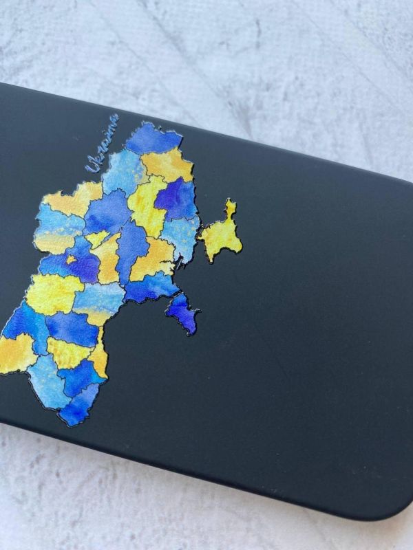 Матовий чорний чохол на Apple iPhone 11 (6.1) :: Карта України (принт 261)