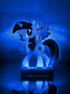 Переносний дитячий нічничок Іскорка з USB розйомом