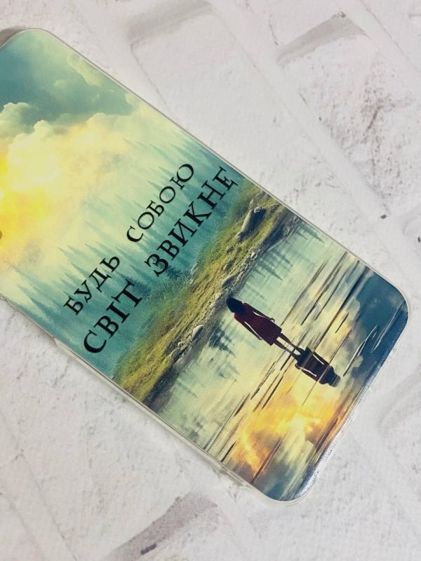 Чохол на Samsung Galaxy A10 (2019) A105 :: Будь собою (принт 356)