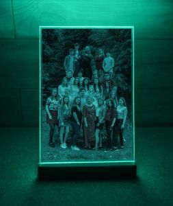 Фотоакрил з підсвіткою на дерев'яній основі (20х30 см, вертикальний формат)