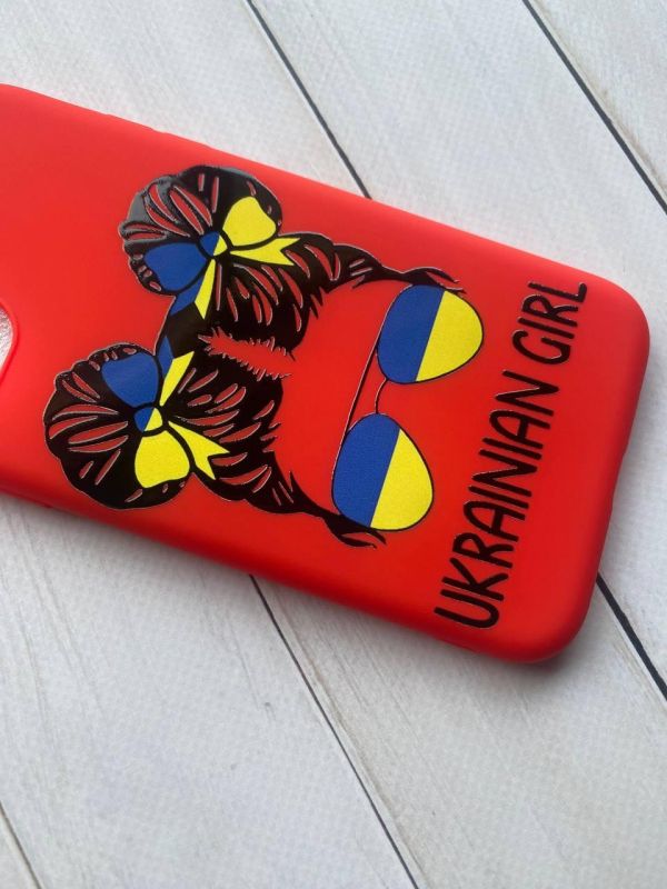 Матовий червоний чохол на Apple iPhone 13 патріотичний дизайн Українська дівчина принт 113