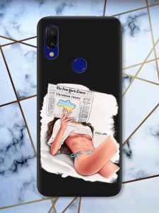Матовий чохол з чорними боками на Xiaomi Redmi 7 :: Дівчина з газетою /принт 31/