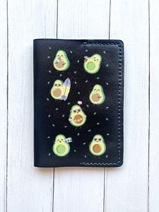 Шкіряна обкладинка на паспорт книжку :: Чорна (принт 302)