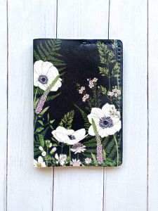 Шкіряна обкладинка на паспорт книжку :: Чорна (принт 363)