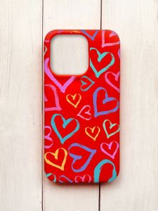 Матовий чохол на iPhone 15 Pro Червоний :: Різнокольорові сердечка (принт 332)